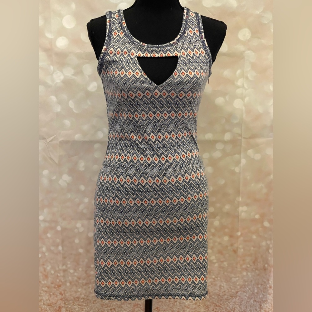 Sleeveless strech Geo-Print Mini Dress with Keyhole sz XS